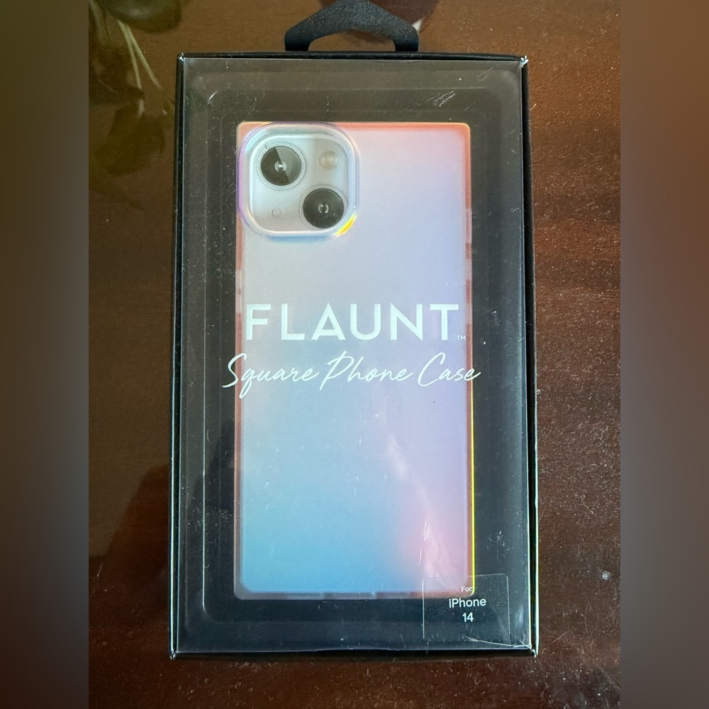 Flaunt iPhone 14 case